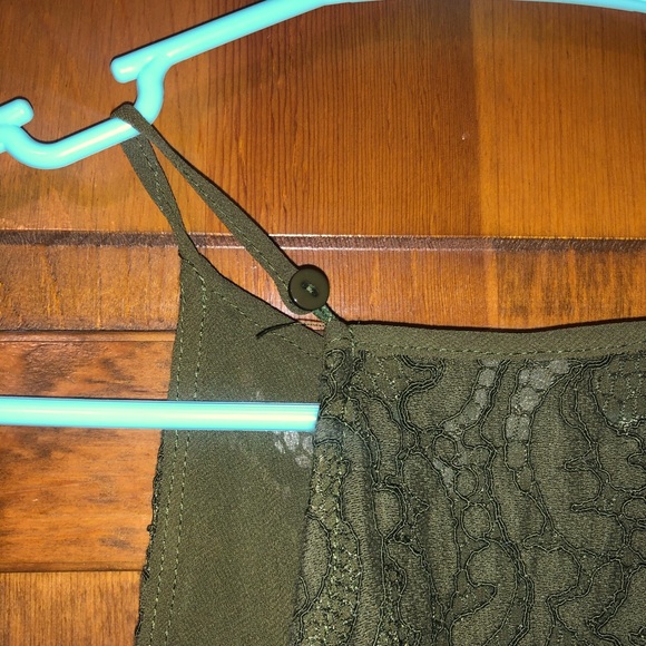 Paper Crane Olive / Army Green Lace Tank Top S - Picture 7 of 7